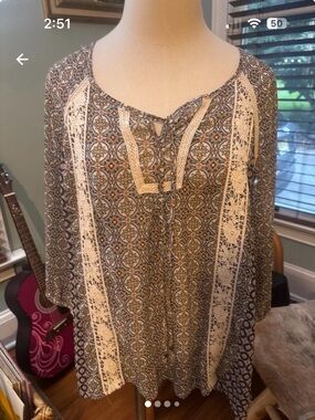 Lace-Trim Printed Tunic Top - Blue and Cream